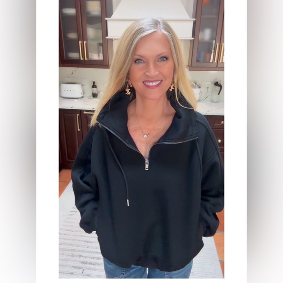 NWT Black Half-Zip Pullover Sweatshirt-S - Picture 4 of 17